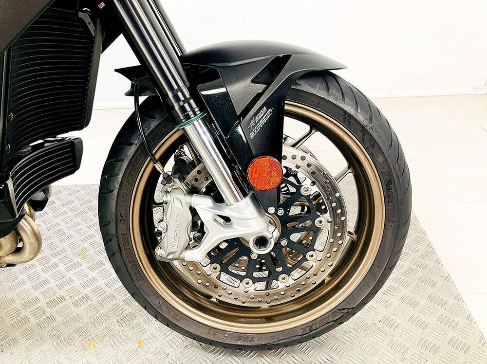 MV Agusta Turismo Veloce 800 Lusso SCS (2021 - 25) (13)