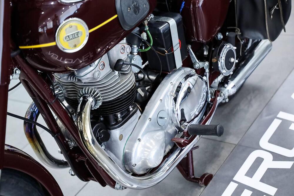 Ariel KH 500 Huntmaster (15)