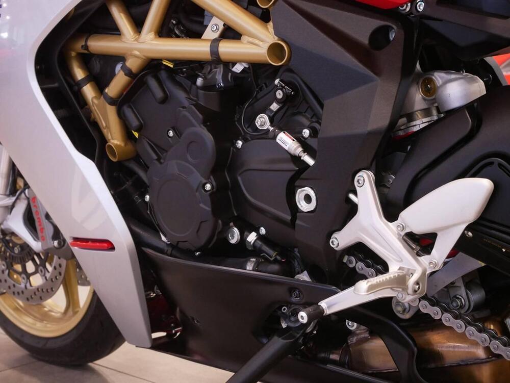 MV Agusta Superveloce 800 S (2021 - 25) (15)