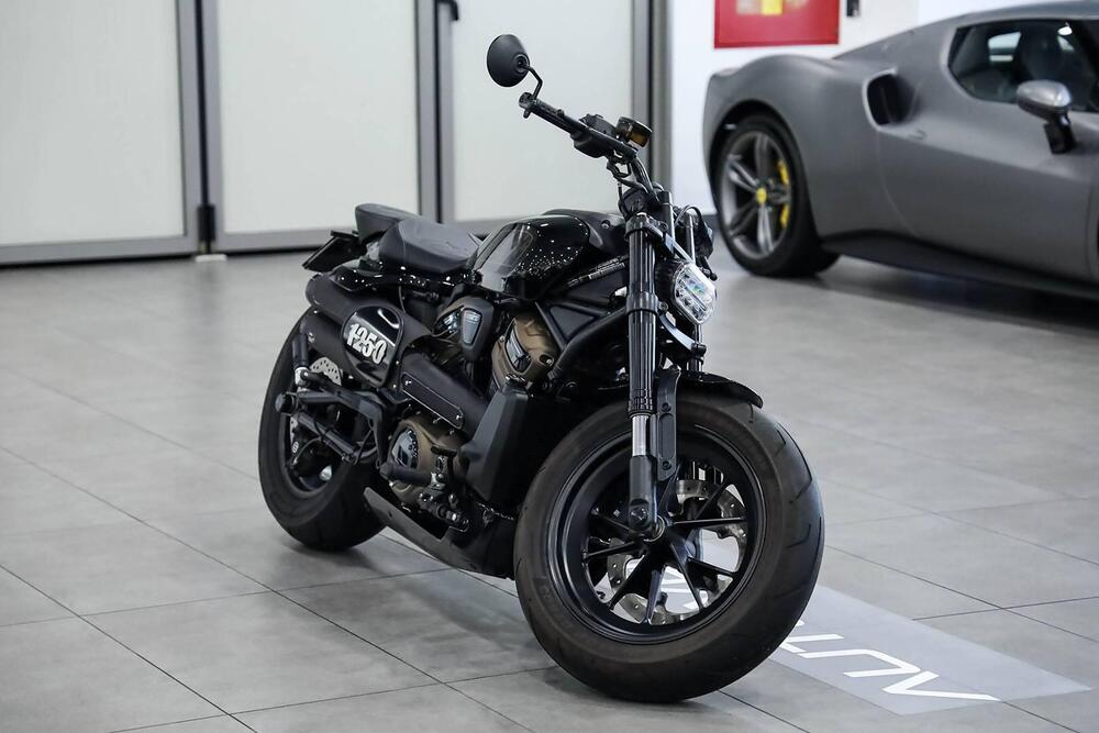 Harley-Davidson 1200 Custom (2017) - XL 1200C