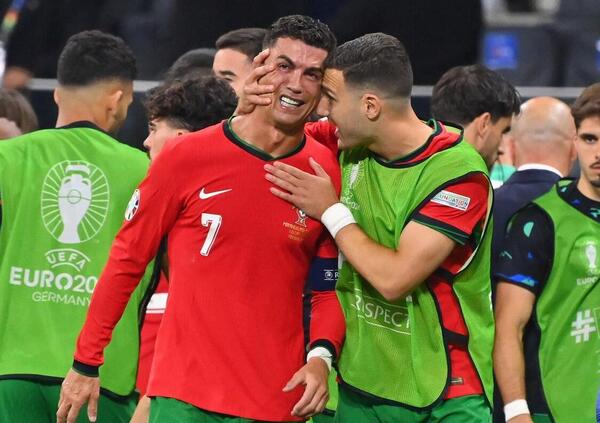 Cristiano Ronaldo &egrave; finito e ha trascinato a picco il Portogallo. Ripercorriamo il triste declino di Cr7 (che leader non &egrave; mai stato)