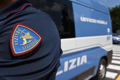 Camionista guida 32 ore di seguito, multa colossale