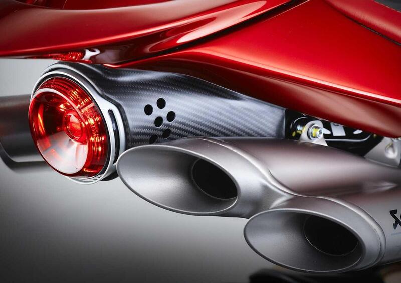 MV Agusta Superveloce 1000 Superveloce 1000 Serie Oro (2024 - 25) (18)