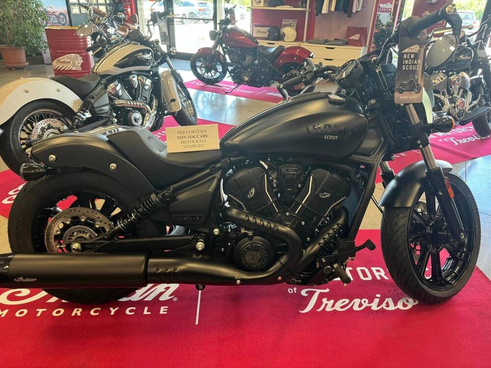 Indian Scout 1250 Bobber Limited + Tech (2025) (2)