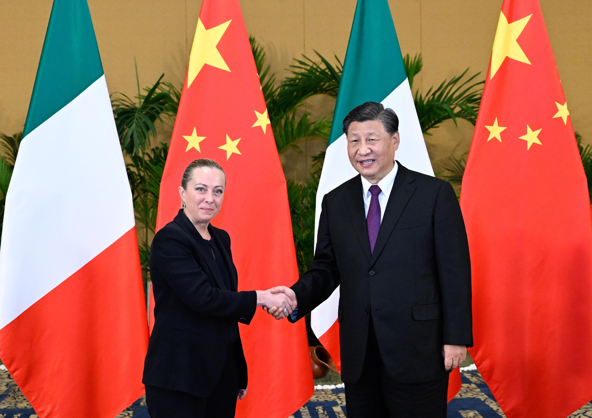 Giorgia Meloni e Xi Jinping