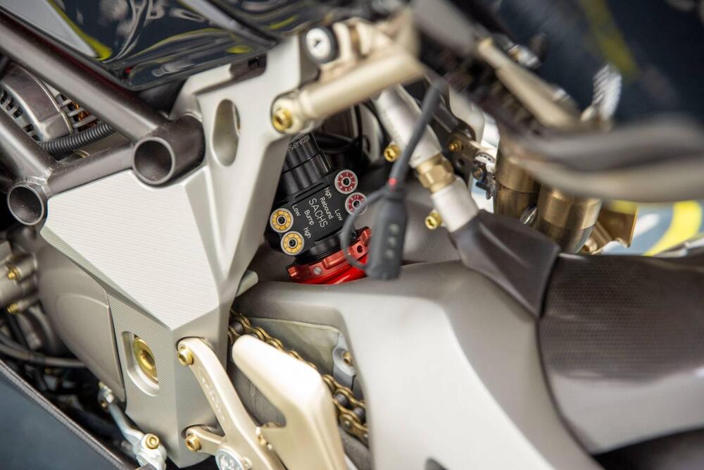 MV Agusta F4 1000 Tamburini (2004 - 06) (13)