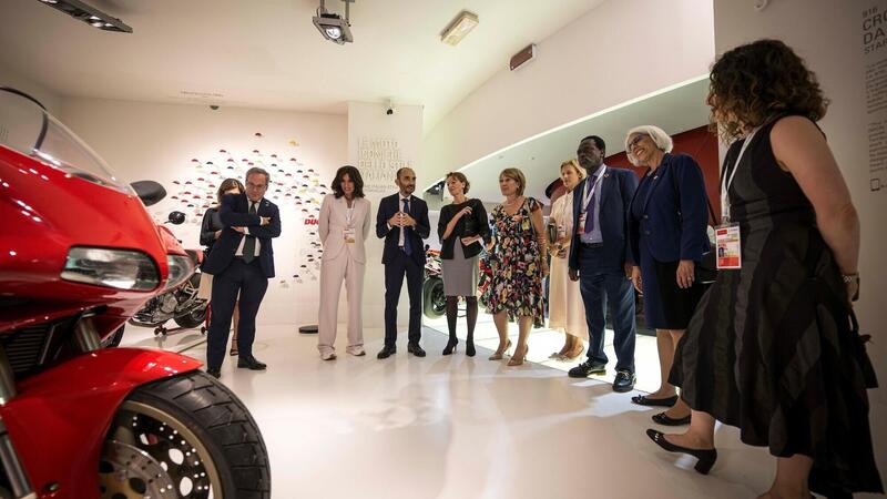 Ministri del G7 in visita alla Ducati