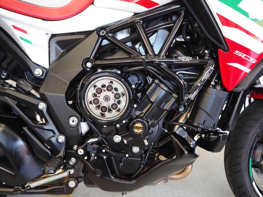 MV Agusta Turismo Veloce 800 RC SCS (2022 - 25) (2)