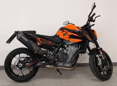 KTM 890 Duke (2021 - 23) usata