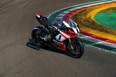 Ducati Panigale V2 Superquadro Final Edition, in Edizione limitata [VIDEO &amp; GALLERY]