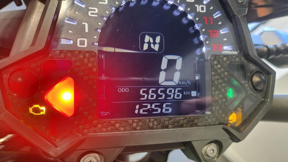 Kawasaki Z 900 (2017 - 18) (5)