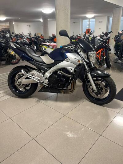 Suzuki GSR 600 (2006 - 11) usata