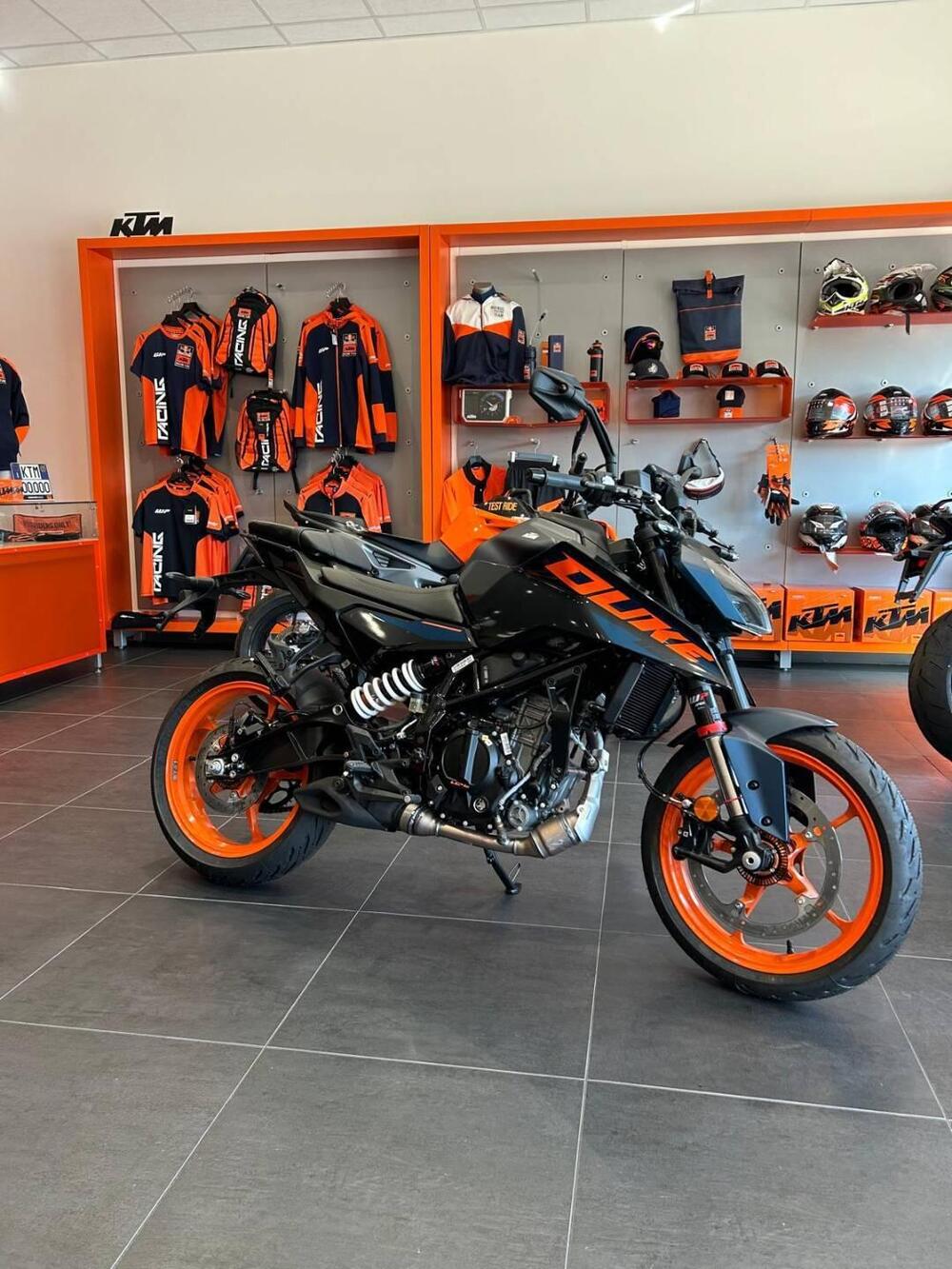 KTM 125 Duke (2024 - 26) (2)