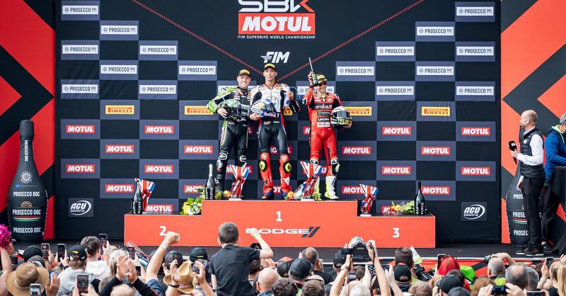 SBK 2024. GP del Regno Unito a Donington. Toprak Razgatlioglu domina Gara1 a Donington Park