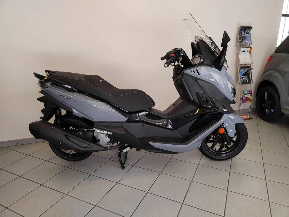 Sym Cruisym 300 E5+ (2025) (6)