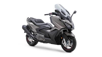 Kymco AK 550