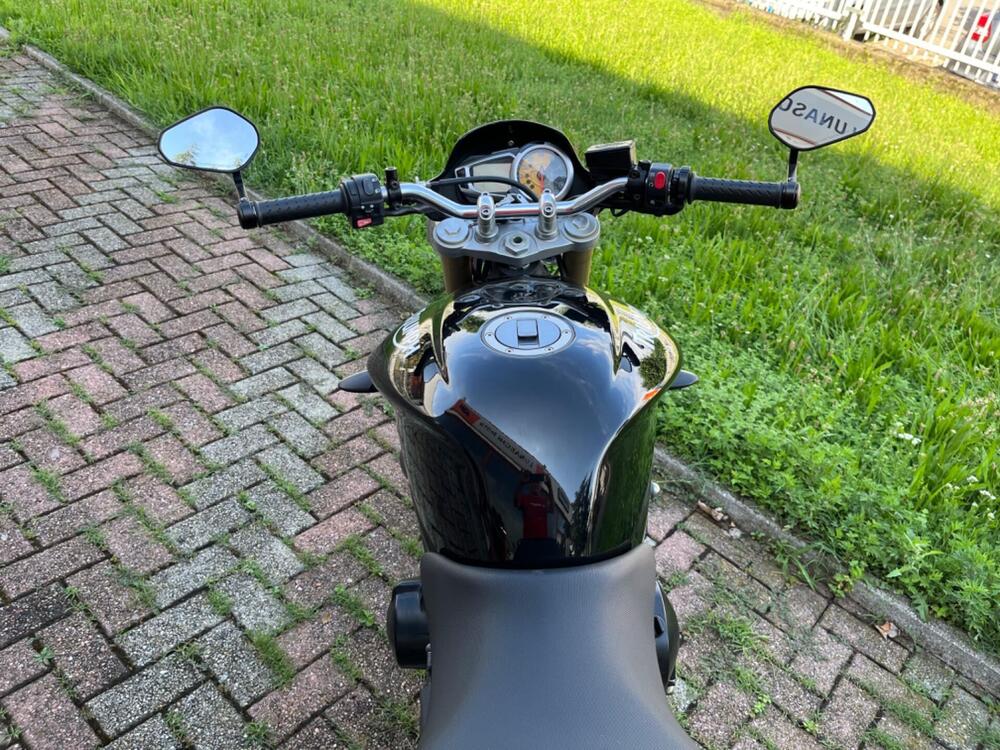 Triumph Street Triple (2007 - 12) (13)