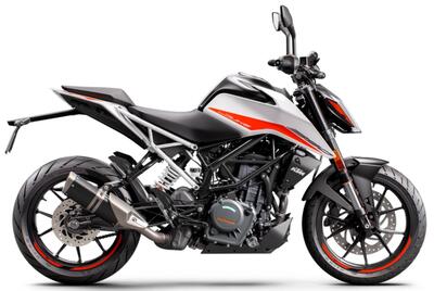 KTM 390 Duke (2021 - 23) usata