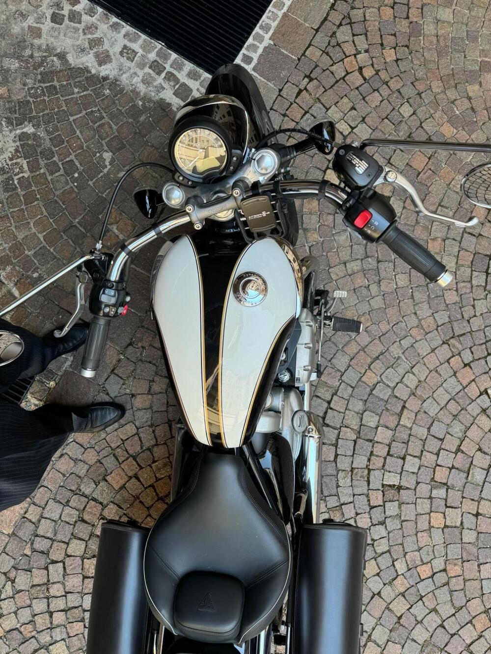 Triumph Speedmaster 865 (2010 - 17) (4)