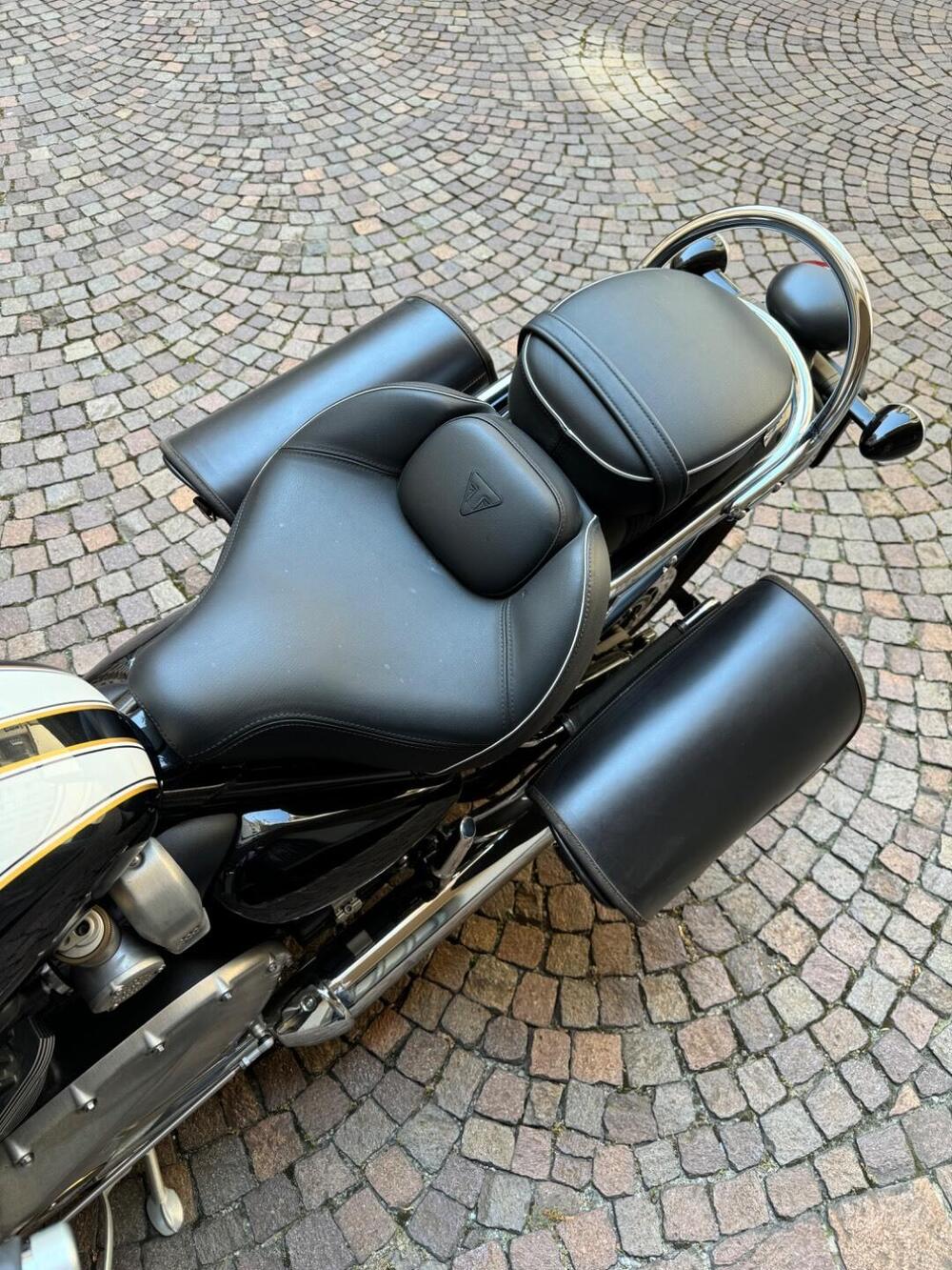 Triumph Speedmaster 865 (2010 - 17) (5)