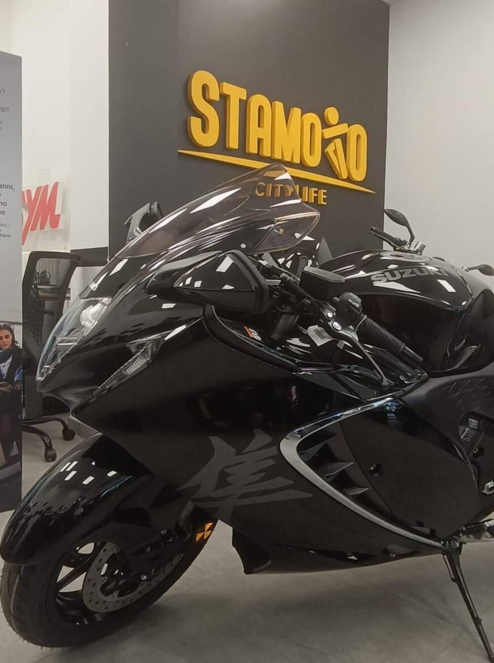 Suzuki GSX 1300 R Hayabusa (2021 - 24) (10)