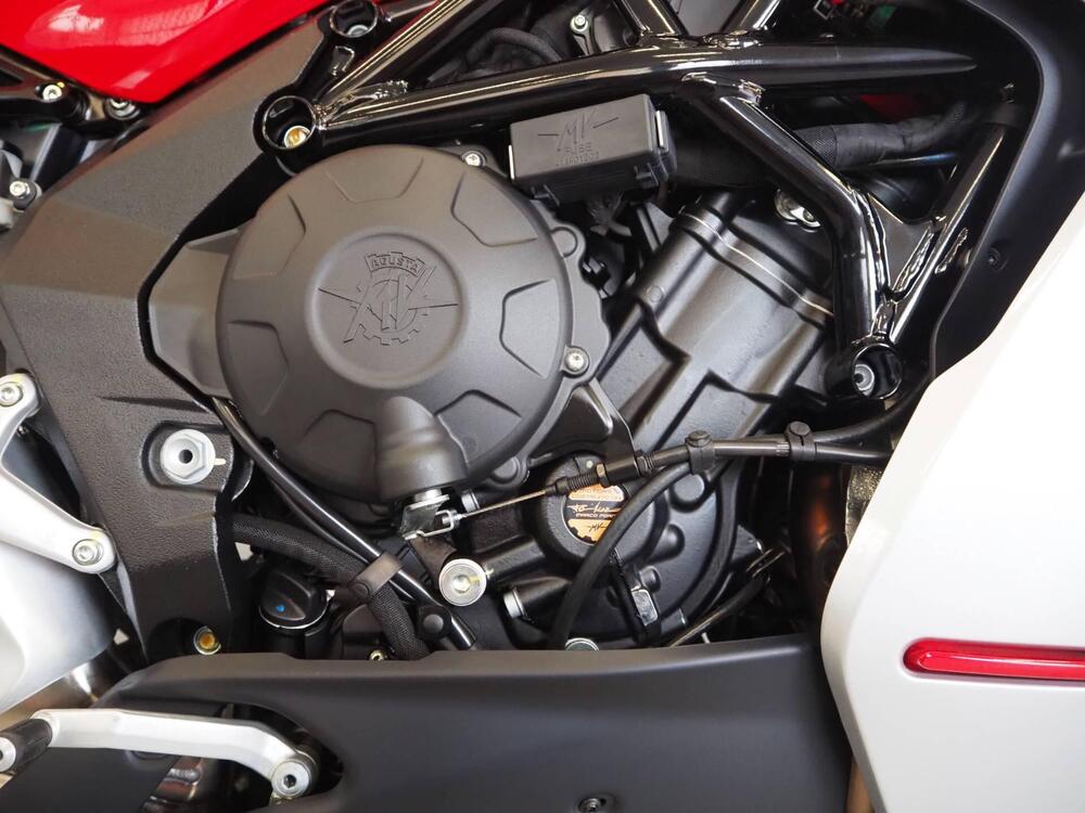 MV Agusta Superveloce 800 (2021 - 25) (2)