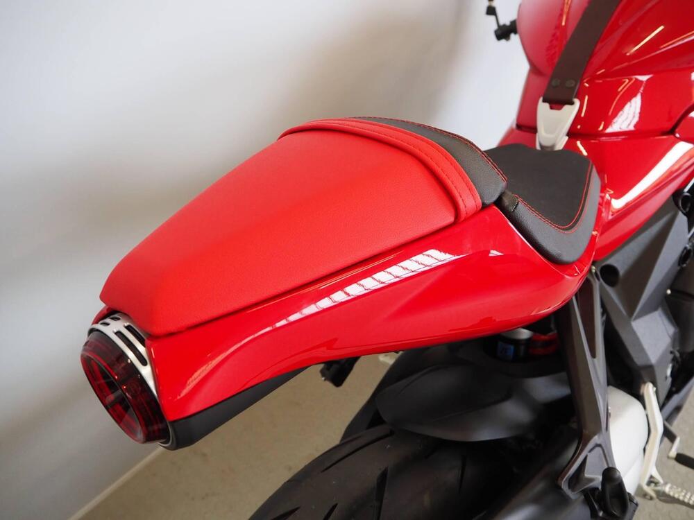 MV Agusta Superveloce 800 (2021 - 25) (8)