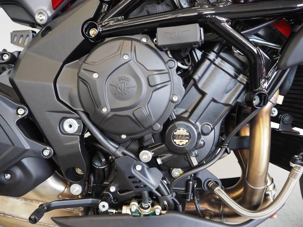 MV Agusta Brutale 800 RR (2021 - 25) (2)