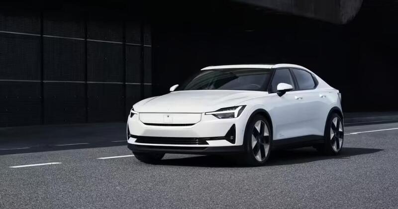 La Polestar 2 in Italia parte da 55.800 euro