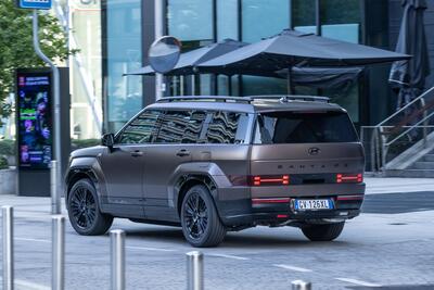 Hyundai Santa Fe 2024: alla guida della versione full hybrid da 215 CV [VIDEO]