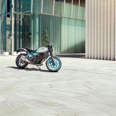 Nuova Royal Enfield Guerrilla 450, aperte le prenotazioni