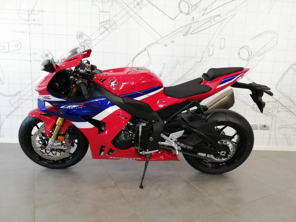 Honda CBR 1000 RR-R Fireblade SP (2024 - 25) (2)