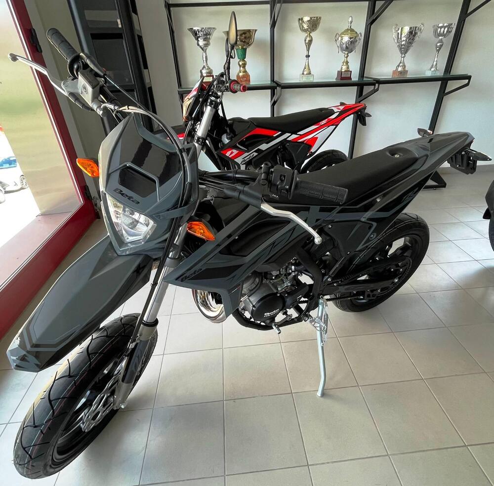 Betamotor RR 50 Motard (2021 - 25) (2)