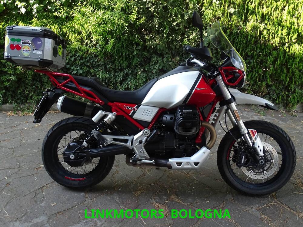 Moto Guzzi V85 TT Evocative Graphics (2019 - 20)