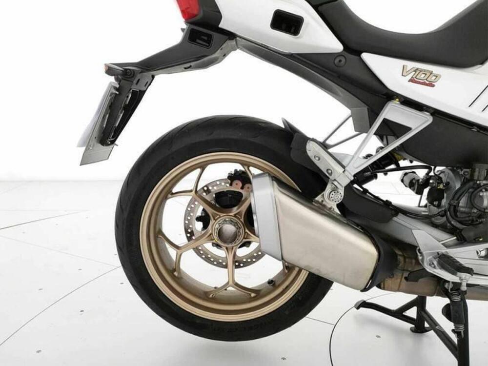 Moto Guzzi V100 Mandello (2022 - 24) (6)