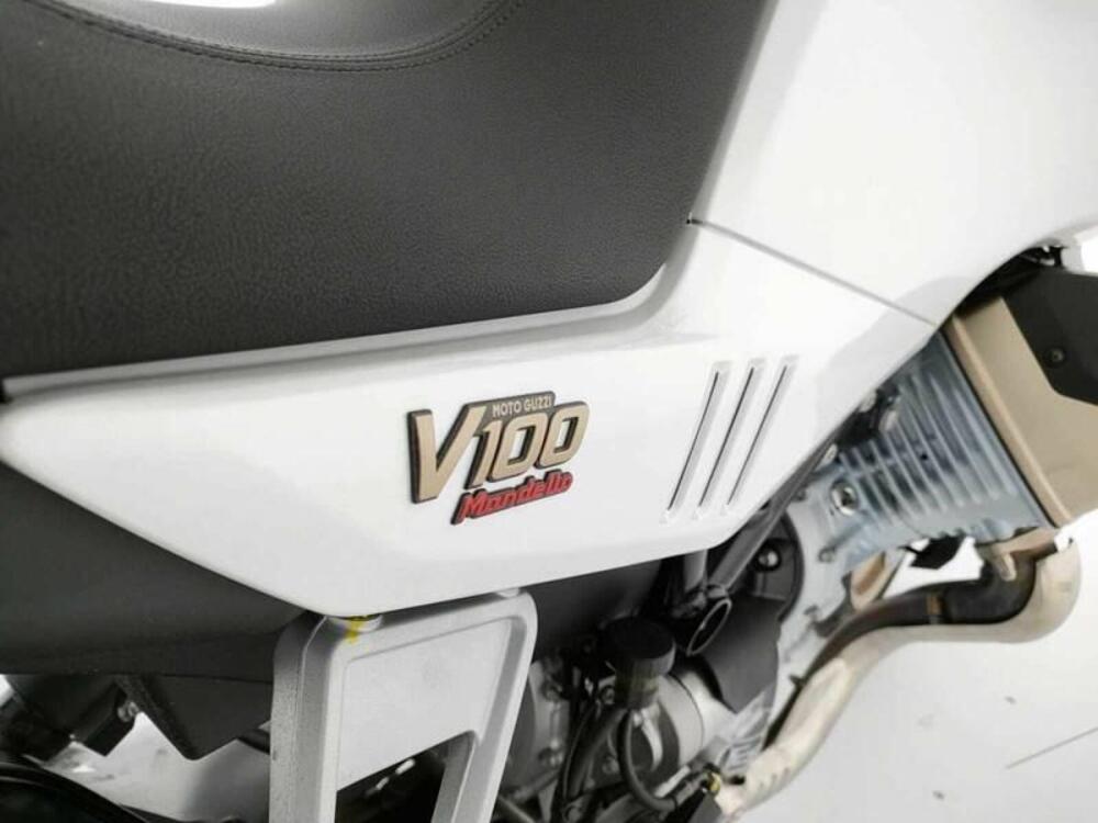 Moto Guzzi V100 Mandello (2022 - 24) (8)