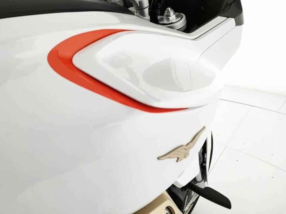 Moto Guzzi V100 Mandello (2022 - 24) (9)