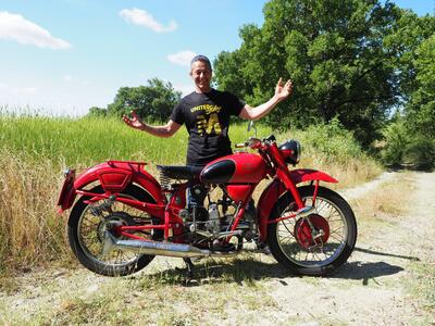 Si pu&ograve; fare Turismo con una moto di 250 cc del 1955?