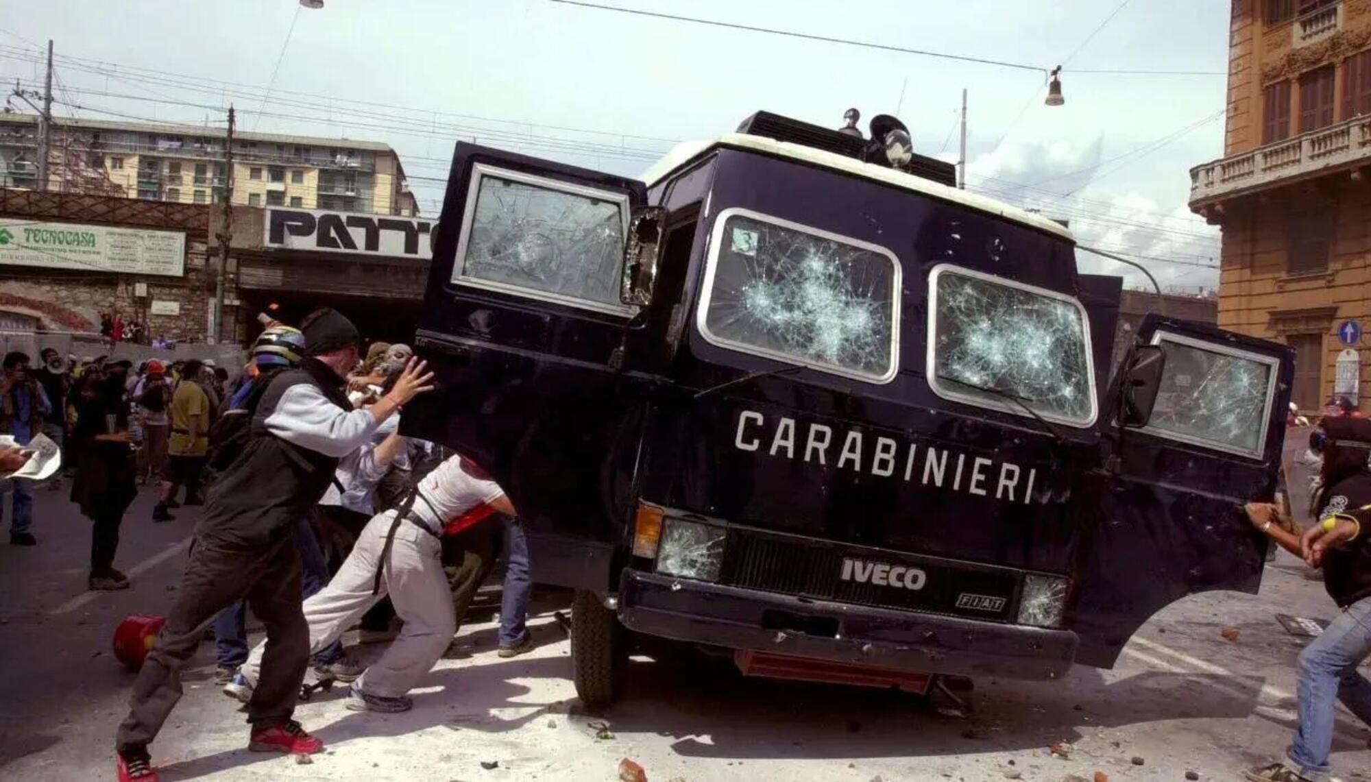 assalto ai carabinieri