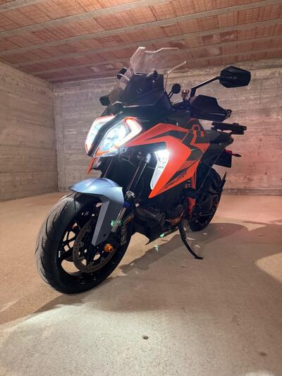 KTM 1290 Super Duke GT (2022 - 25) usata