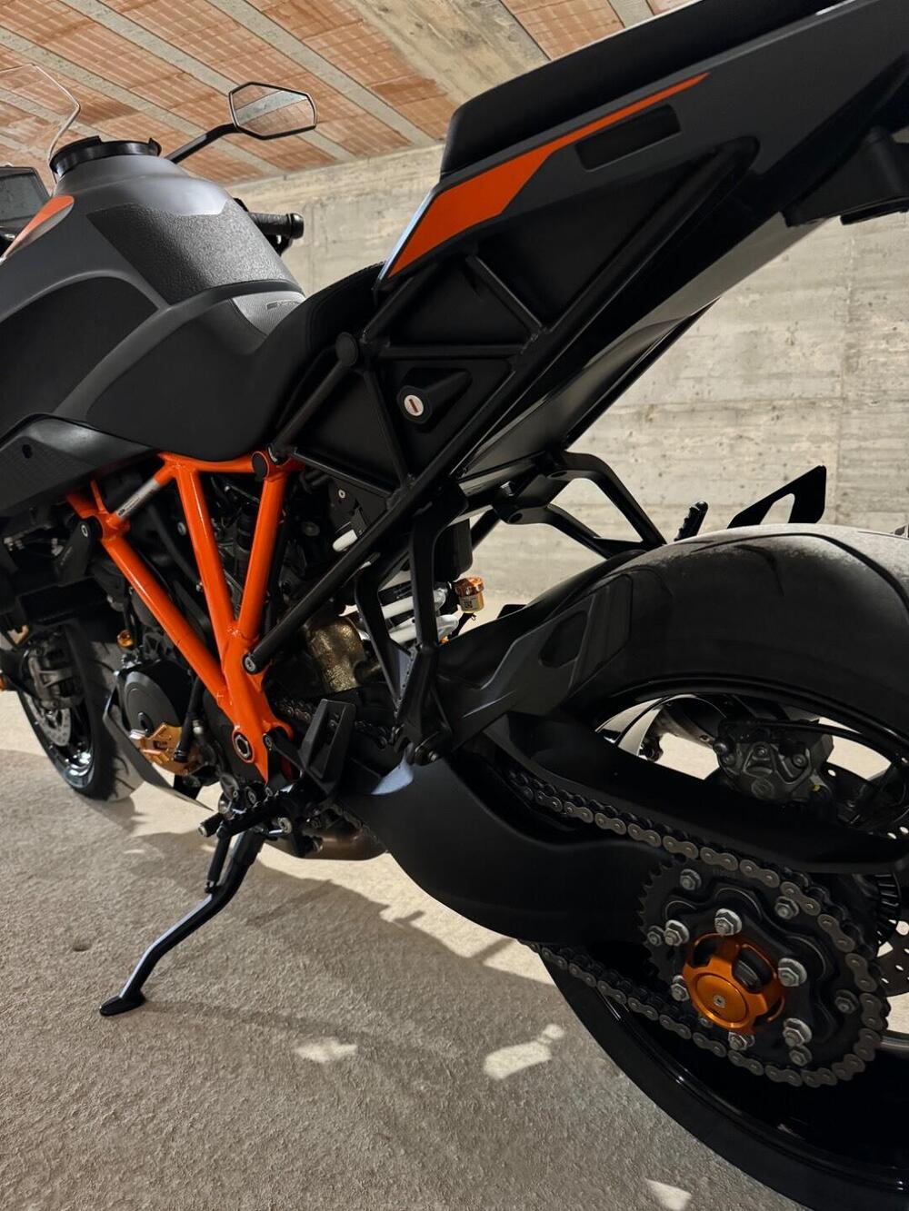 KTM 1290 Super Duke GT (2022 - 25) (7)