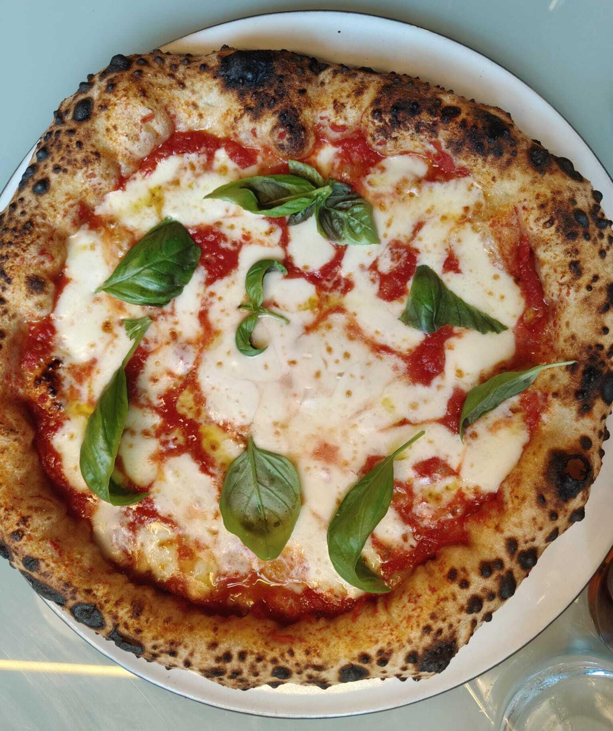 La pizza margherita