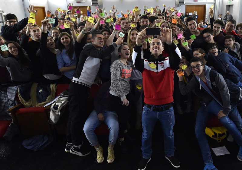 &ldquo;TIM Guarda Avanti&rdquo; e Ducati. Dovizioso e gli studenti di Parma