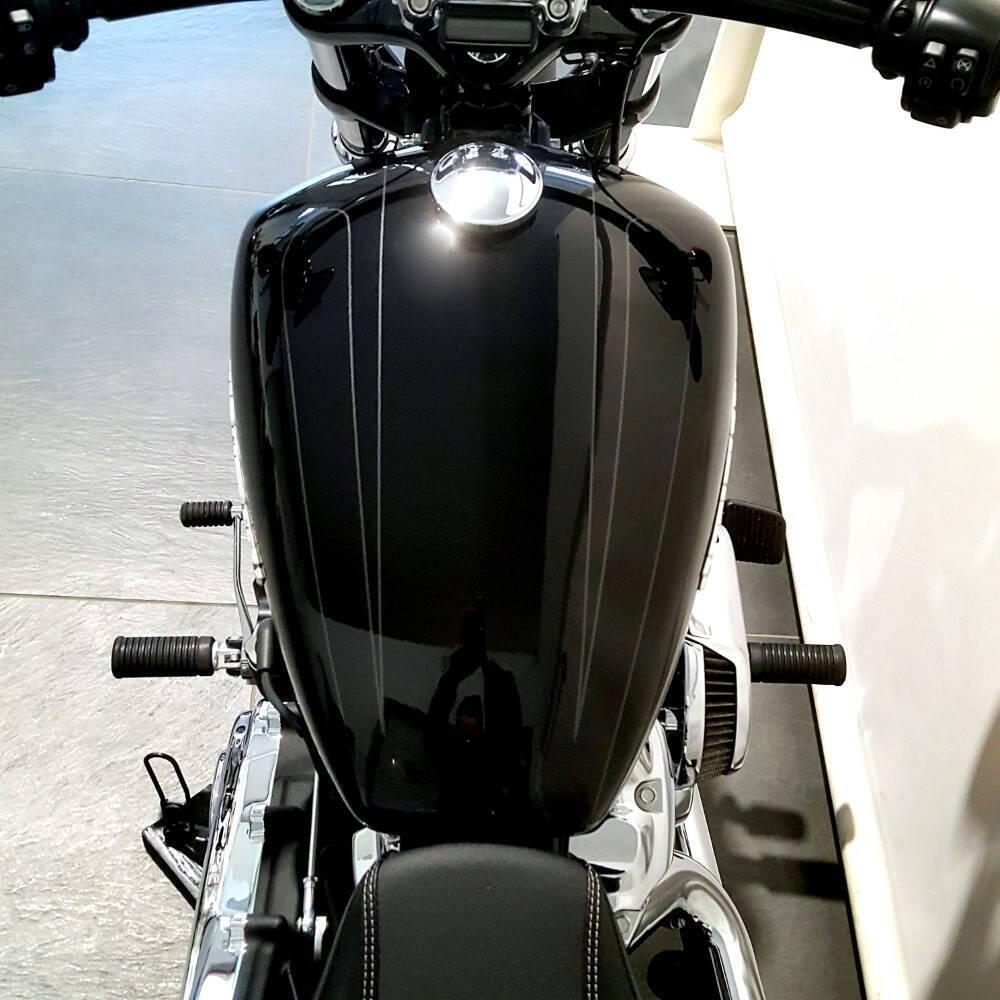 Harley-Davidson Breakout (2021 - 22) (6)