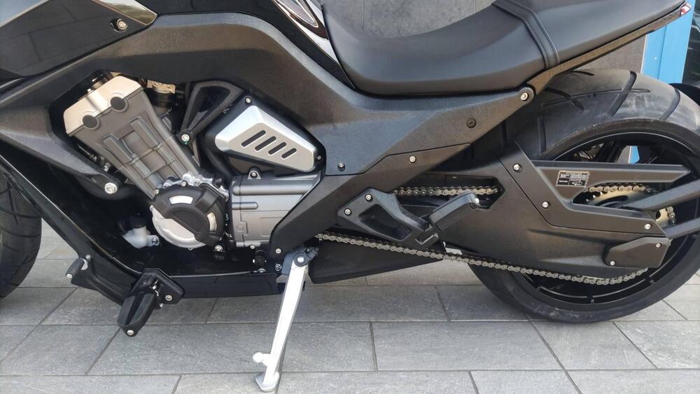 Benda Motorcycles LFC 700 (2024 - 25) (5)