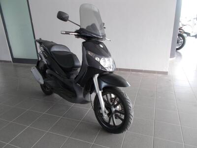 Piaggio Beverly 250 i.e. (2004 - 06) usata