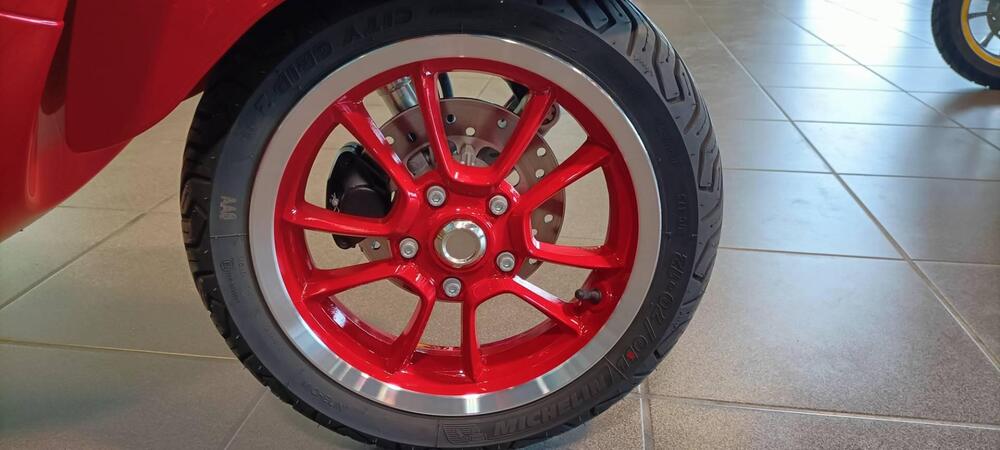 Vespa Primavera 50 RED (2023 - 25) (2)