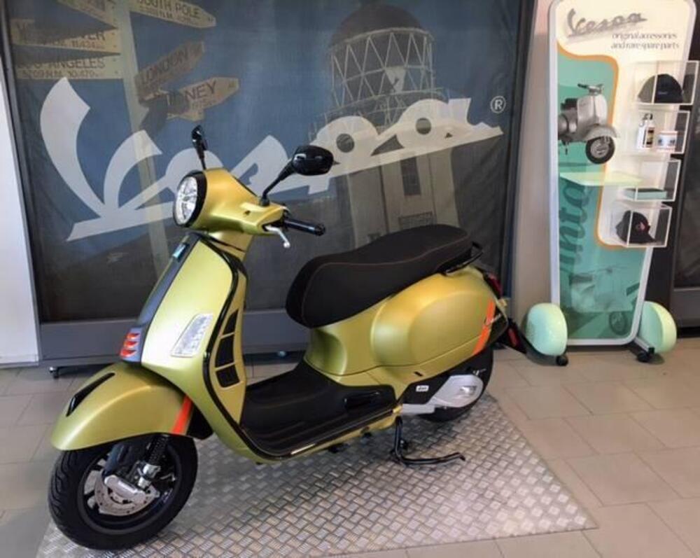 Vespa GTS 125 Super Sport (2025) (2)