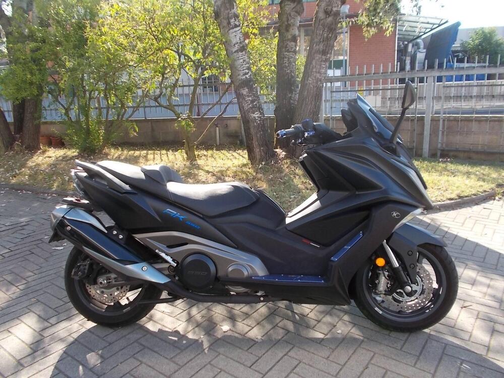 Kymco AK 550 ETS (2021 - 25)