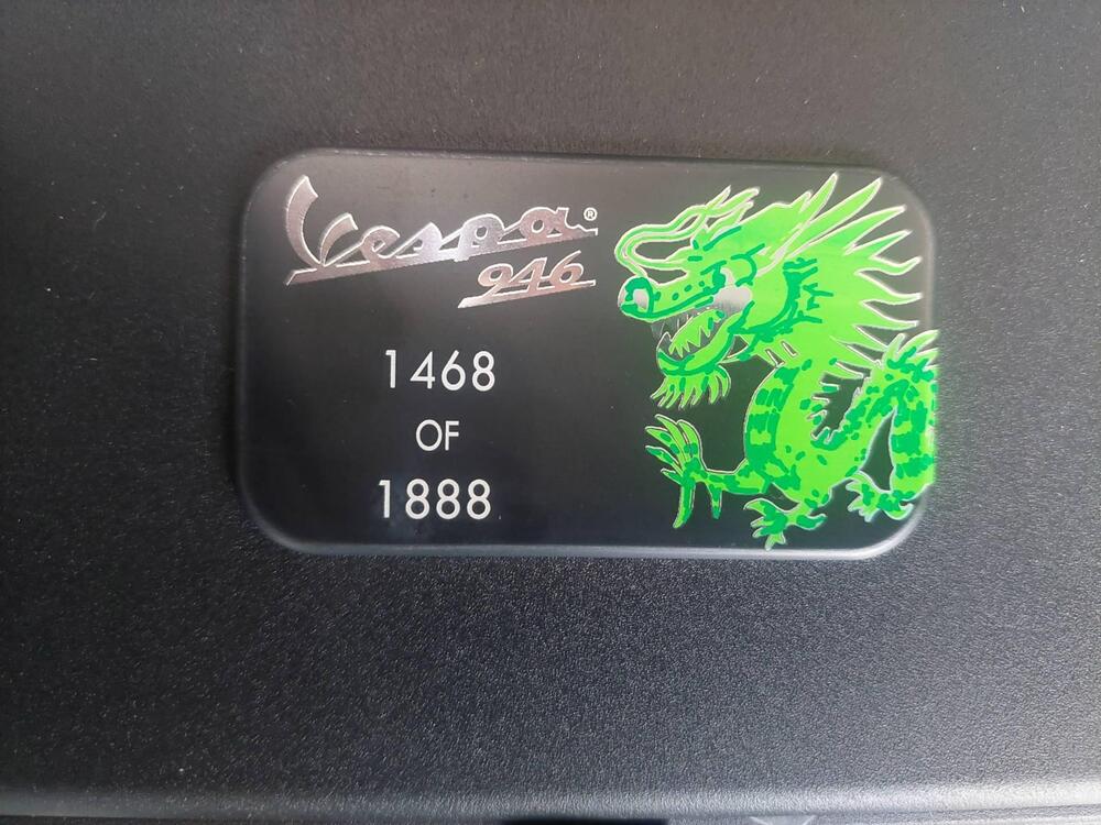 Vespa Vespa 946 Dragon 125 (2024) (4)